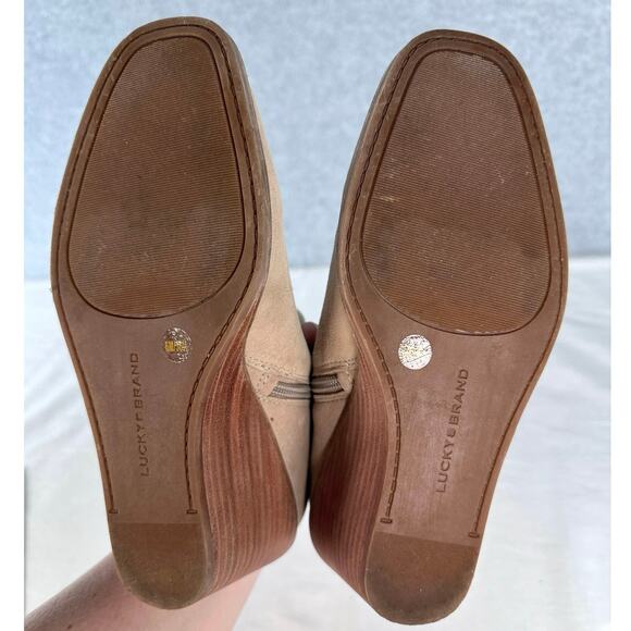 Lucky Brand Woman’s sz 6 Melindi Wedge Bootie Camel Suede Leather Size Neutral - Picture 5 of 8